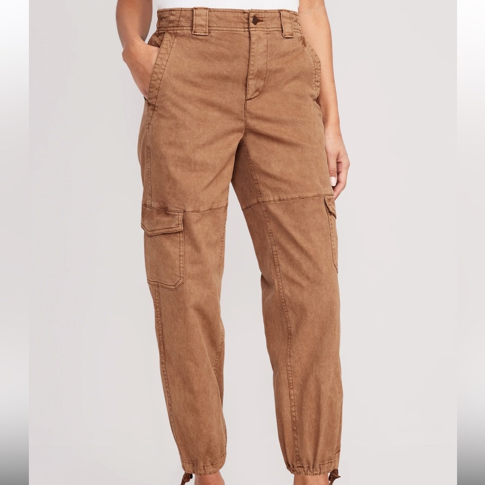 Old Navy Barrel Leg Cargo Ankle Pants